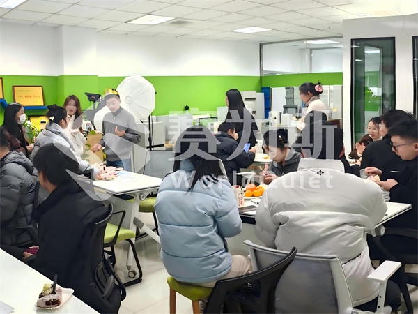 赛为斯第二届掼蛋大赛圆满收官！